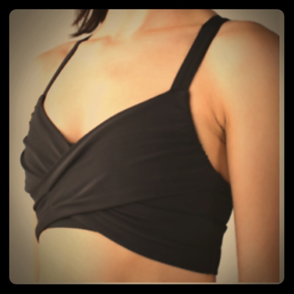 Lululemon Wrap it Up bra, size 8